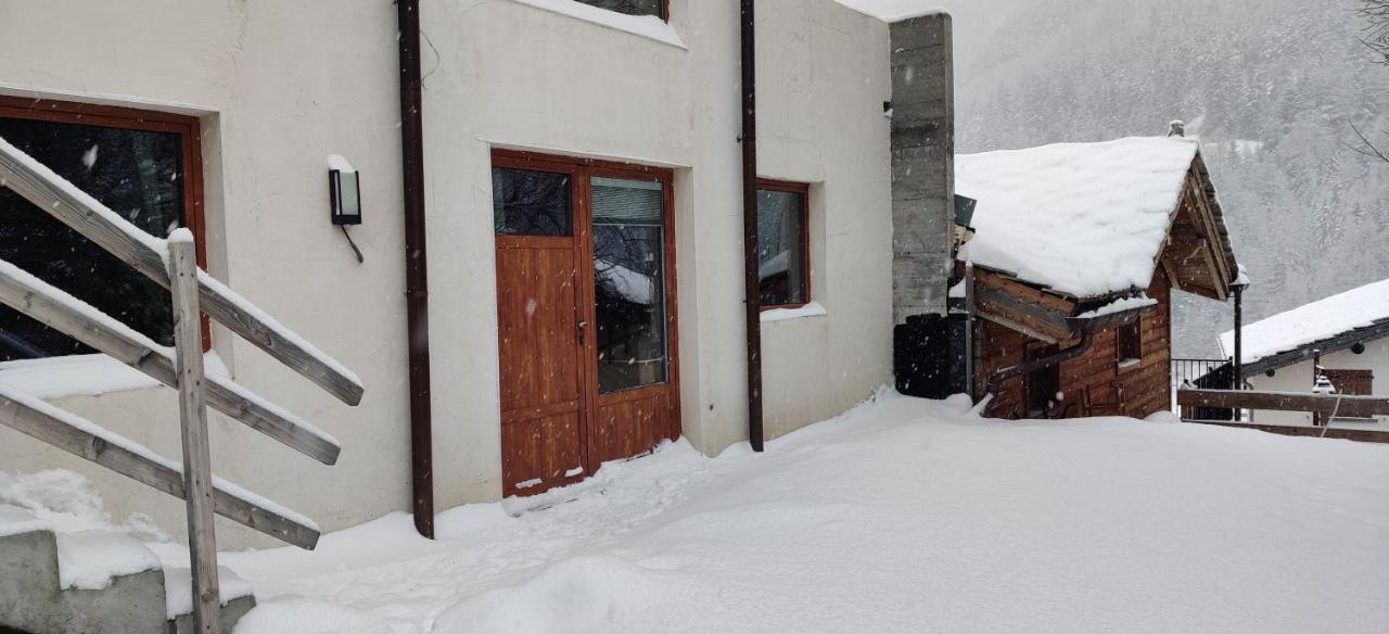 L'Appartement Montagnard D'Estelle 4-6 Personnes Lanslebourg-Mont-Cenis Exterior foto